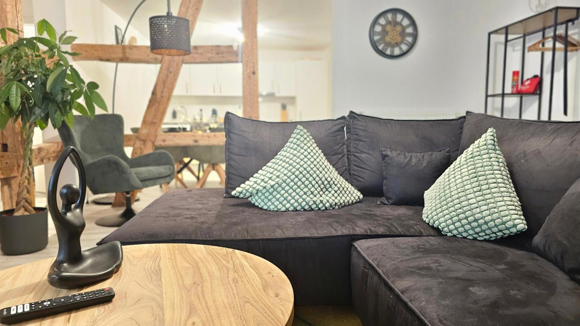 Apartment Design-apartment Ii Boxspring I Nespresso I Balkon I Basel 10 Km I Tiefgarage Eimeldingen